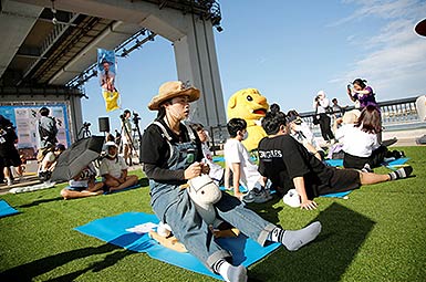 2022 한강 멍때리기 대회 참가자 모습