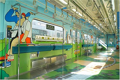 7호선 1개 편성 1개 칸 객실 의자 개량 시범열차 사진