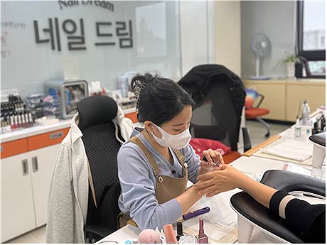 청각장애 네일리스트 박해리 씨