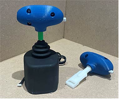 어댑터 교체를 통한 보조기기로 사용 가능어댑터조이스틱 캔 따개 보조기기실용화연구개발 사업단