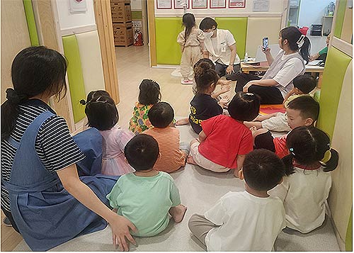 어린이집 방문건강관리 현장 사진 자료영유아 신체사정