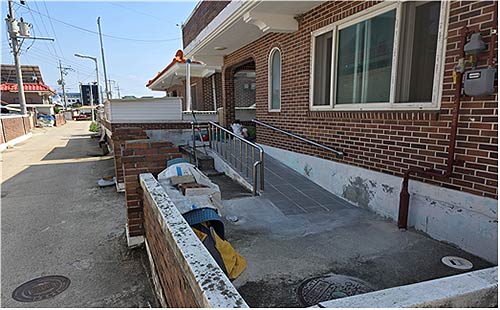 2025년 사업 사진 옹진군 경사로 타일공사