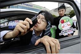 주운전 근절 캠페인 “술잔을 비우셨다면, 운전석도 비워 두세요” 기사 이미지